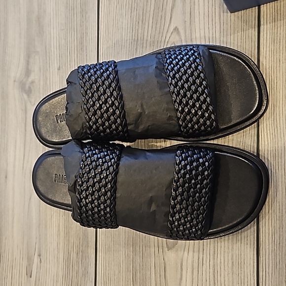 NIB.  PAIGE Dakota slide sandal in black leather - Picture 3 of 7